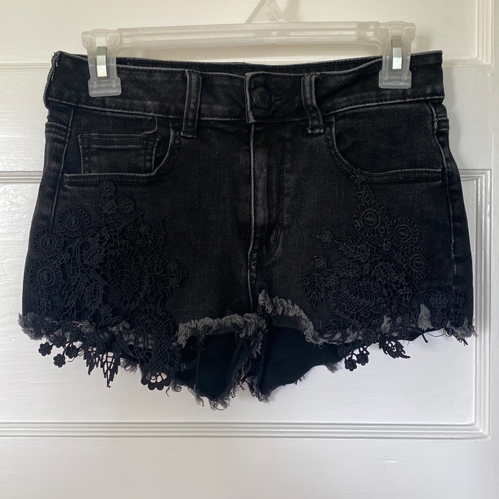 American Eagle lace detail Shorts Size 4 super super stretch